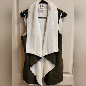 PPLA Women's Sleeveless Vest with Pockets Olive & Cream Size M LIKE NEW